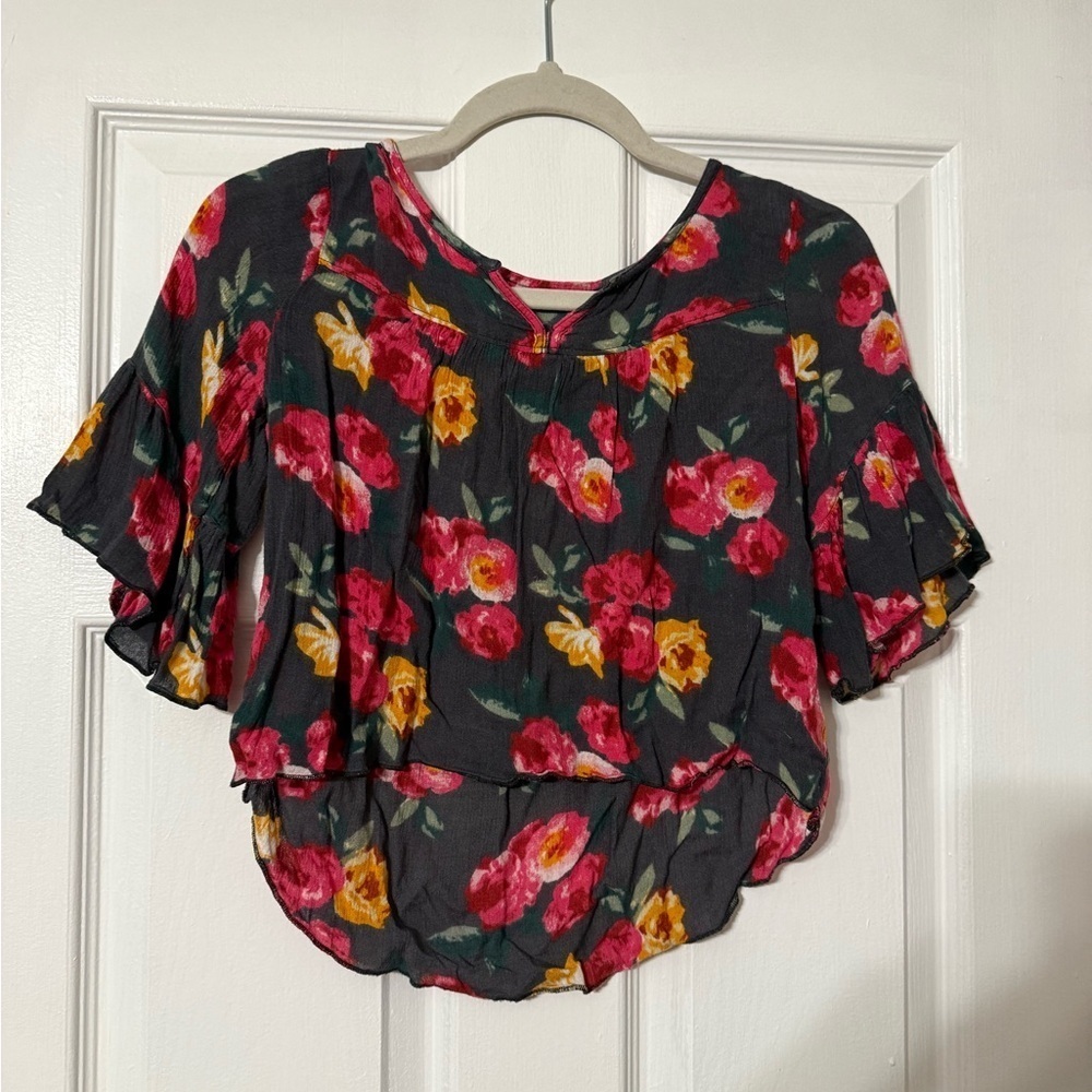 Abercrombie & Fitch Floral Blouse with Ruffle Sleeves